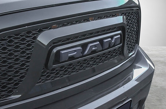 Dodge RAM 1500 5 of 5