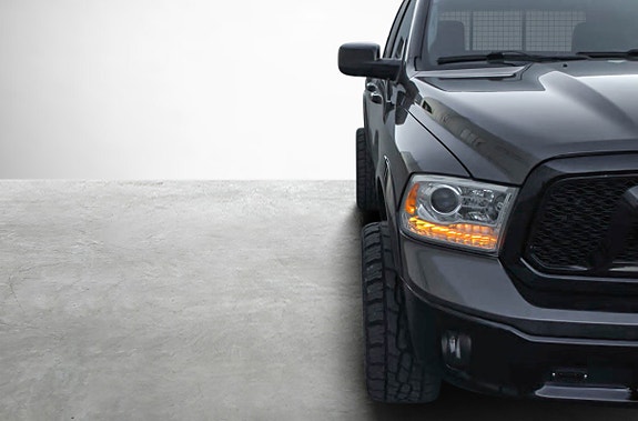 Dodge RAM 1500 2 of 5