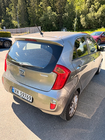 Kia Picanto 4 of 5