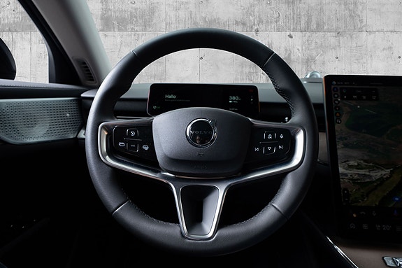Volvo ES90 14 of 30