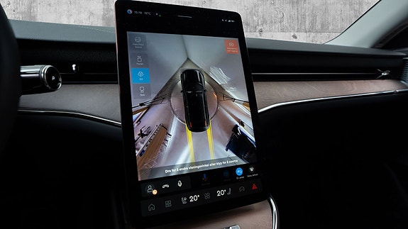 Volvo ES90 28 of 30