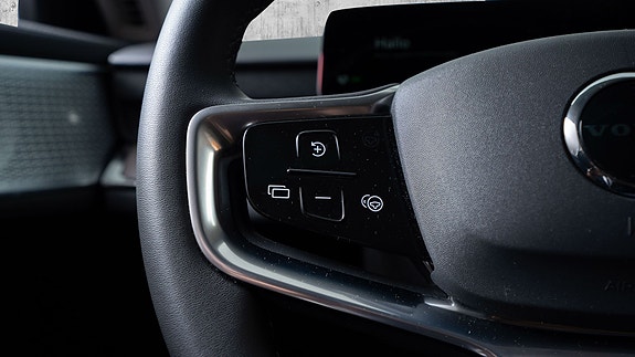Volvo ES90 16 of 30