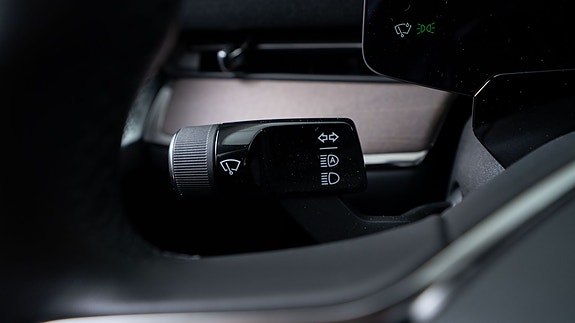 Volvo ES90 17 of 30