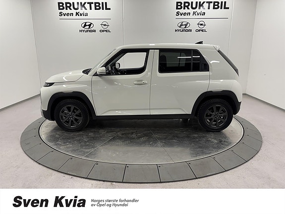 Hyundai Inster 2 of 5