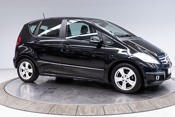 Mercedes-Benz A160 11 of 30
