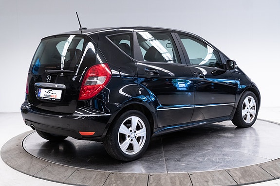 Mercedes-Benz A160 10 of 30
