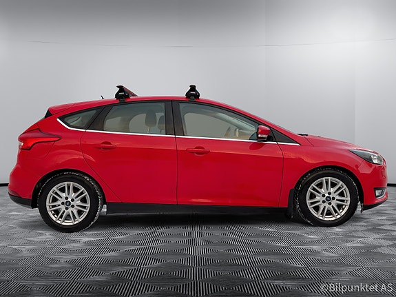 Ford Focus 9 of 15