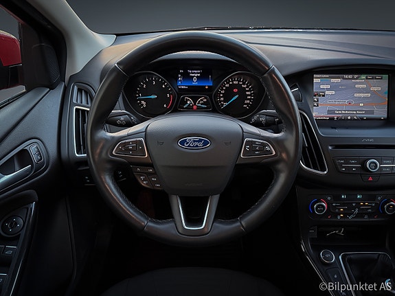Ford Focus 12 of 15