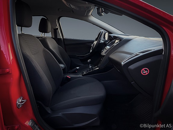 Ford Focus 10 of 15
