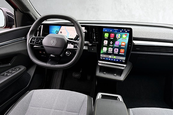 Trådløs Apple CarPlay og Android Auto for enkel og sømløs brukervennlighet.