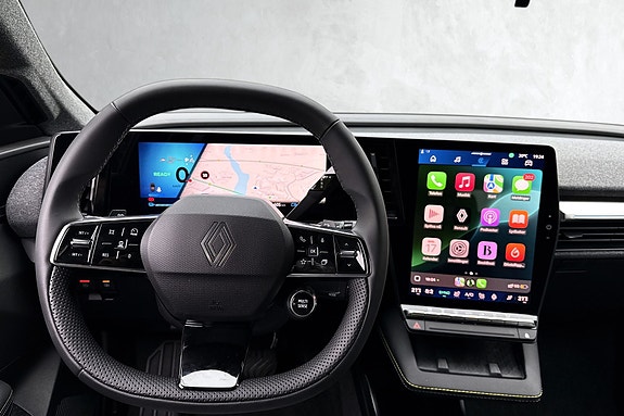 Renault Scenic E-Tech 13 of 20