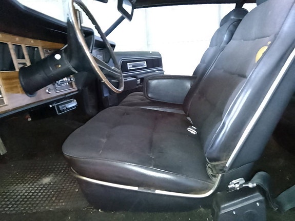 Lincoln Continental 10 of 20