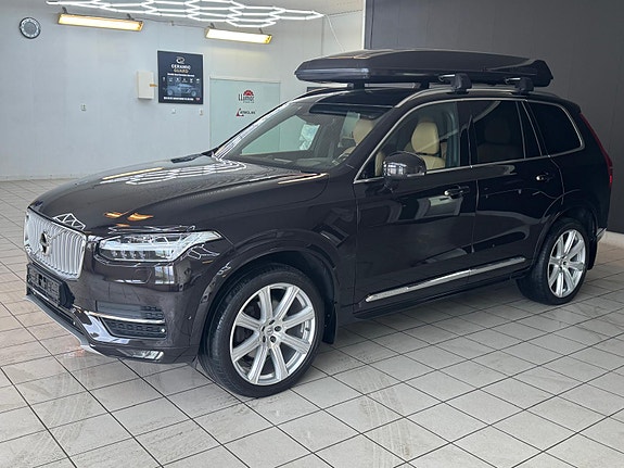 Volvo XC90 4 of 5
