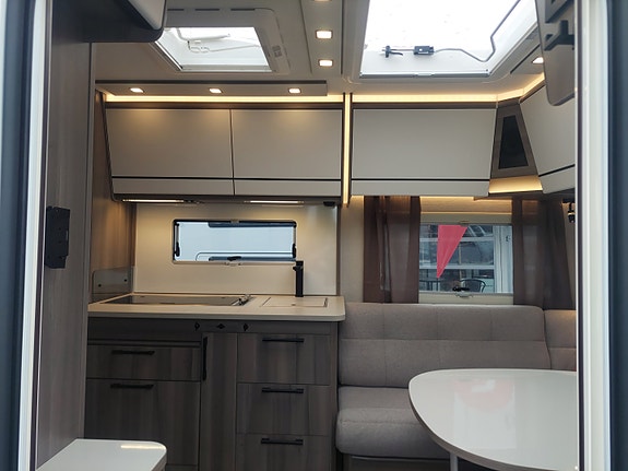 KABE ESTATE 470 XL 14 of 30