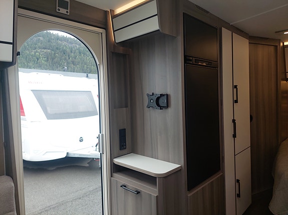 KABE ESTATE 470 XL 20 of 30
