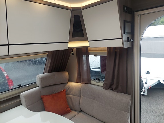 KABE ESTATE 470 XL 17 of 30