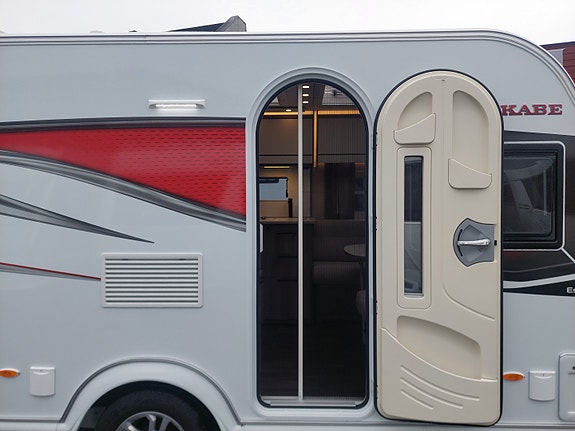 KABE ESTATE 470 XL 13 of 30