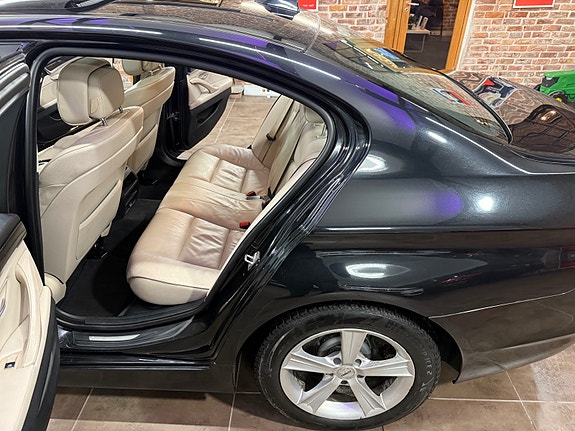 BMW 520d 24 of 30