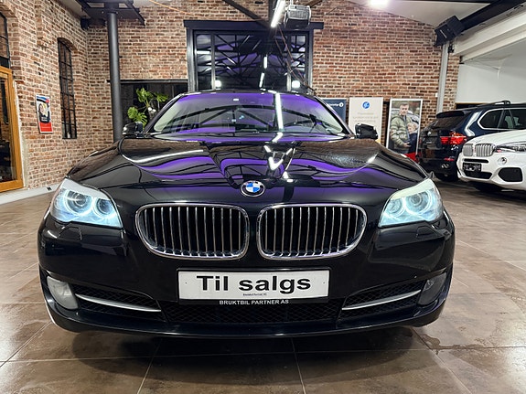 BMW 520d 2 of 30