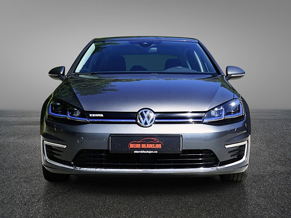 Volkswagen e-Golf VII 2 of 5