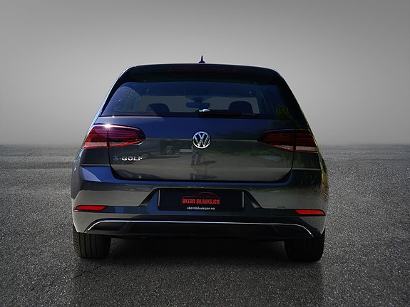 Volkswagen e-Golf VII 8 of 30