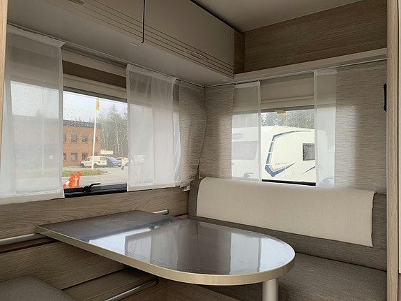 Bürstner Premio Life 430 TS 9 of 25