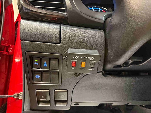 Toyota HiLux 9 of 21