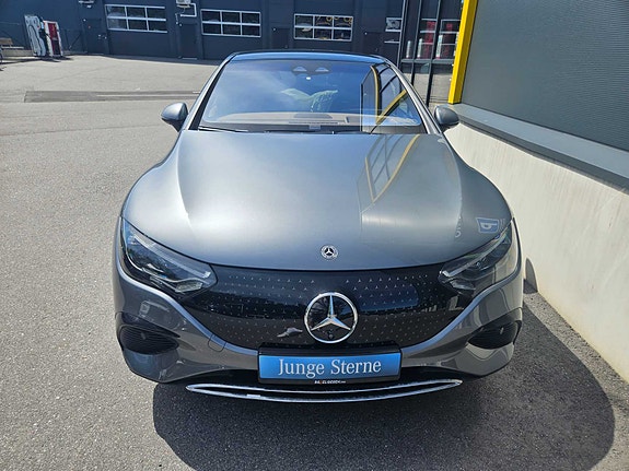 Mercedes-Benz EQE350+ 2 of 5