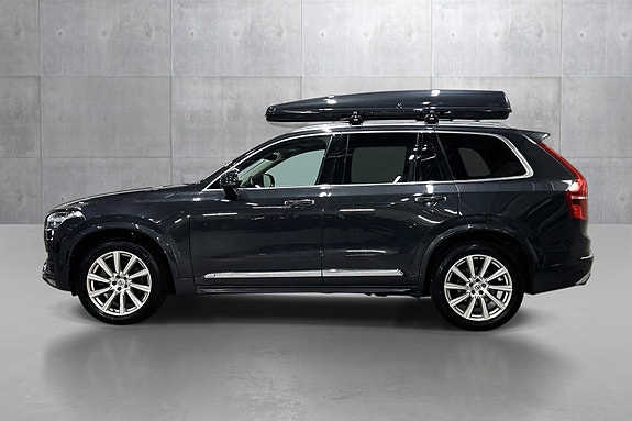 Volvo XC90 2 of 5