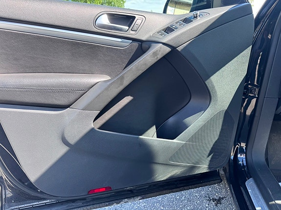 Volkswagen Tiguan 12 of 23