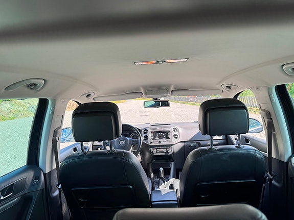 Volkswagen Tiguan 16 of 23