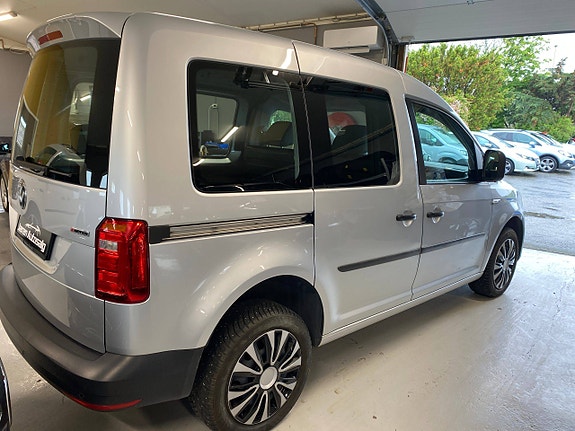 Volkswagen Caddy 4 of 5