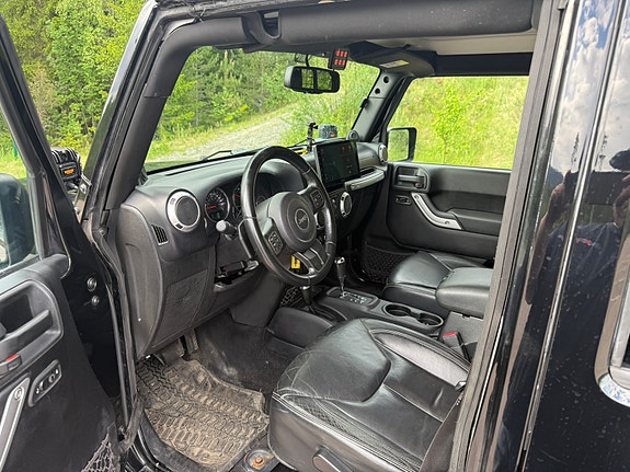Jeep Wrangler 5 of 5