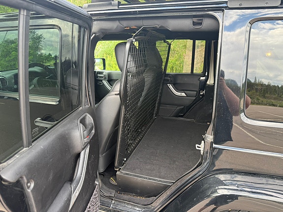 Jeep Wrangler 6 of 11