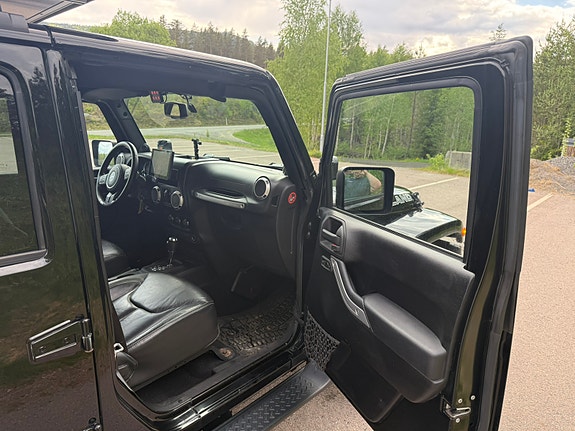 Jeep Wrangler 10 of 11