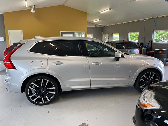Volvo XC60 3 of 5