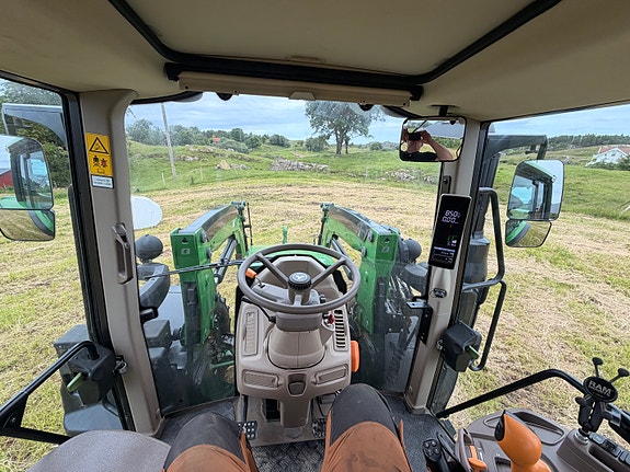 John Deere 6120m 15 of 16