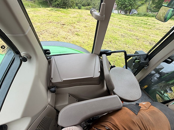 John Deere 6120m 12 of 16