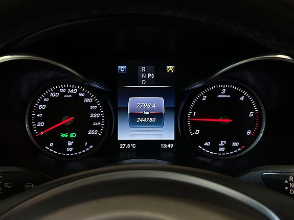 Mercedes-Benz C220 d 22 of 30
