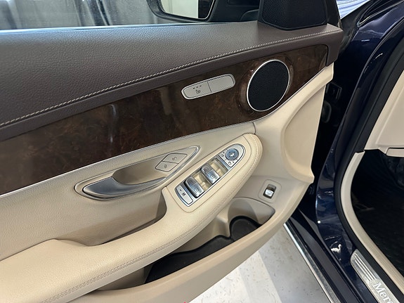 Mercedes-Benz C220 d 17 of 30
