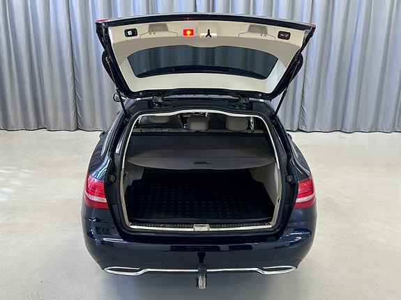 Mercedes-Benz C220 d 13 of 30