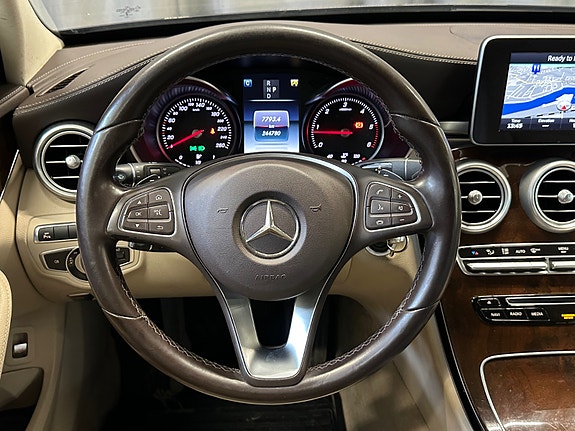 Mercedes-Benz C220 d 19 of 30