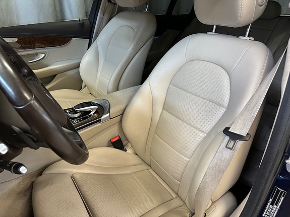 Mercedes-Benz C220 d 16 of 30