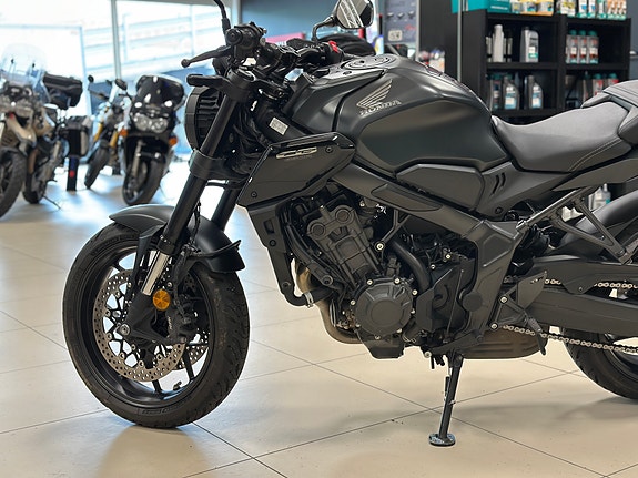 Honda CB 650 R 8 of 9