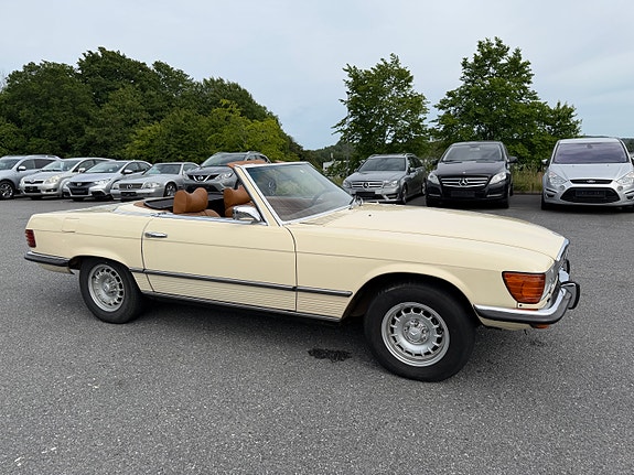 Mercedes-Benz 450 SL 4 of 5