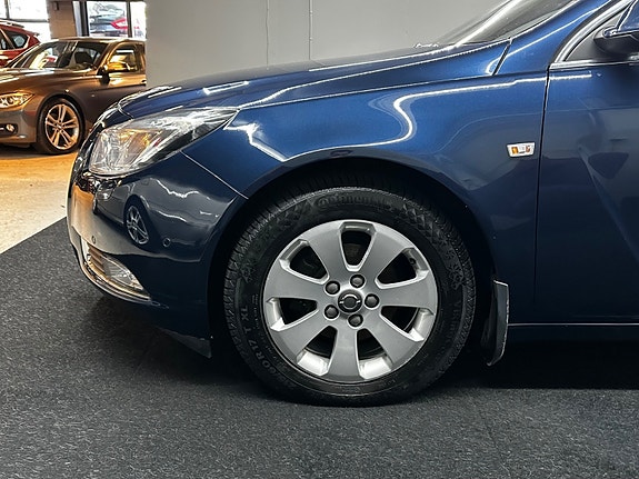 Opel Insignia 12 of 30
