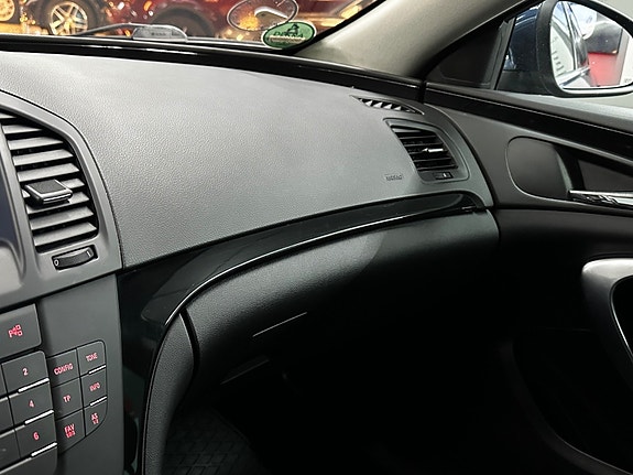 Opel Insignia 29 of 30