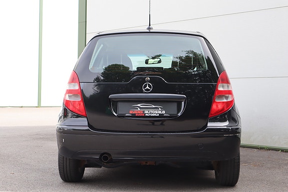 Mercedes-Benz A160 d 9 of 20