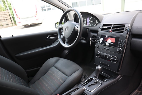 Mercedes-Benz A160 d 18 of 20