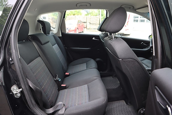 Mercedes-Benz A160 d 20 of 20